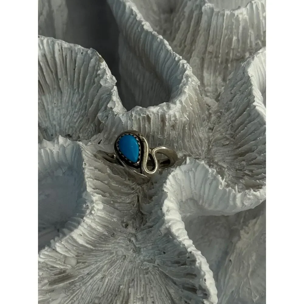 925 Sterling Silver Turquoise Ring Size 4 - Picture 5 of 6